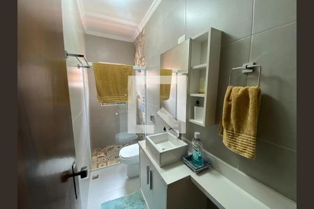 Casa à venda com 310m², 4 quartos e 2 vagasBanheiro