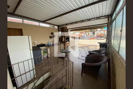 Casa à venda com 310m², 4 quartos e 2 vagasChurrasqueira