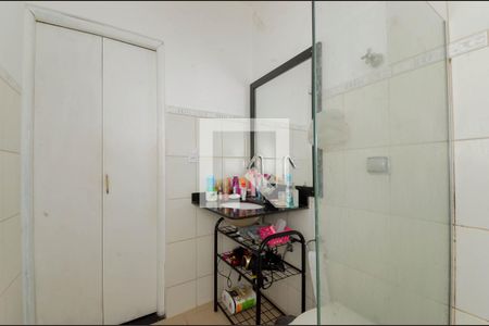 Casa à venda com 250m², 6 quartos e 2 vagasBanheiro do Quarto 5