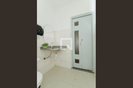 Casa à venda com 250m², 6 quartos e 2 vagasBanheiro do Quarto 6