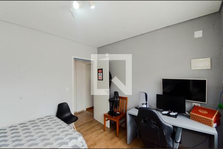 Casa à venda com 250m², 6 quartos e 2 vagasQuarto 4