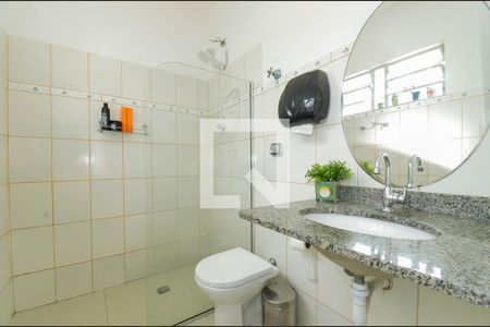Casa à venda com 250m², 6 quartos e 2 vagasBanheiro do Quarto 6