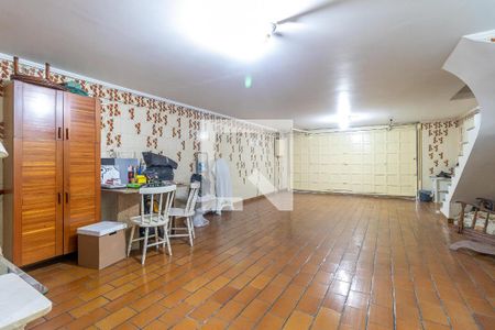 Casa à venda com 170m², 4 quartos e 4 vagas