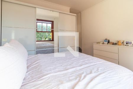 Casa à venda com 170m², 4 quartos e 4 vagas