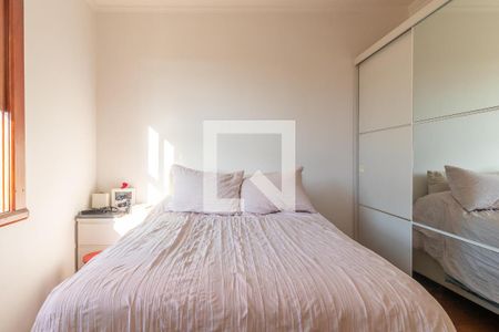 Casa à venda com 170m², 4 quartos e 4 vagas