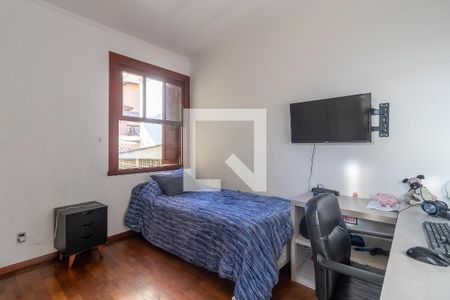 Casa à venda com 170m², 4 quartos e 4 vagas