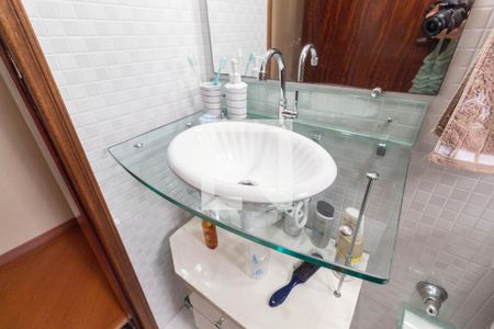 Casa à venda com 162m², 3 quartos e 3 vagas Casa à venda com 162m², 3 quartos e 3 vagasBanheiro 2