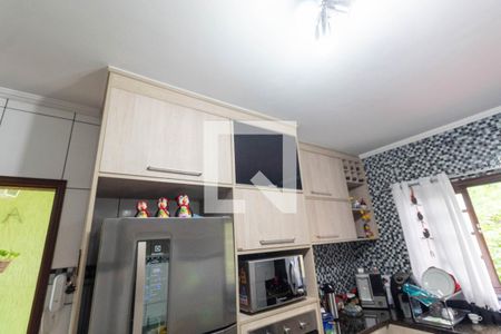 Casa à venda com 162m², 3 quartos e 3 vagas Casa à venda com 162m², 3 quartos e 3 vagasCozinha - Armários