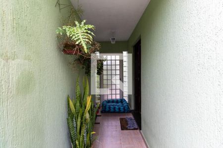 Casa à venda com 162m², 3 quartos e 3 vagas Casa à venda com 162m², 3 quartos e 3 vagasCorredor