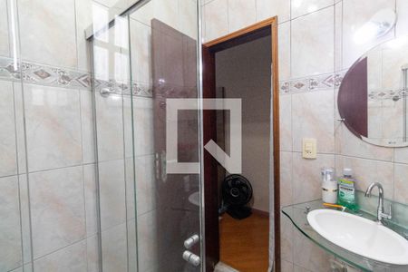 Casa à venda com 162m², 3 quartos e 3 vagas Casa à venda com 162m², 3 quartos e 3 vagasBanheiro da Suíte