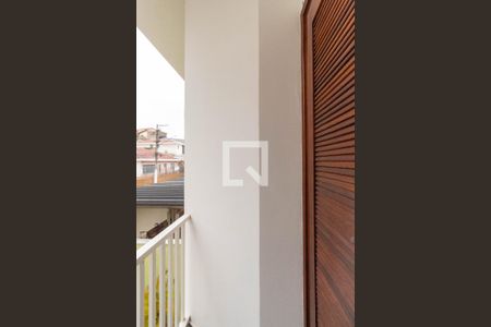 Casa à venda com 162m², 3 quartos e 3 vagas Casa à venda com 162m², 3 quartos e 3 vagasVaranda