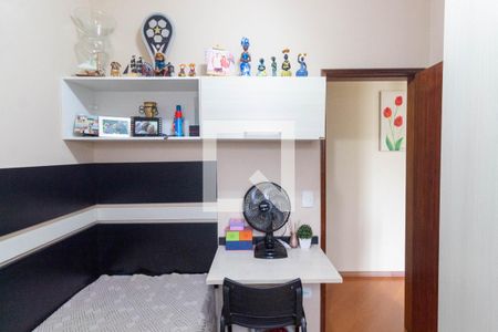 Casa à venda com 162m², 3 quartos e 3 vagas Casa à venda com 162m², 3 quartos e 3 vagasQuarto 2