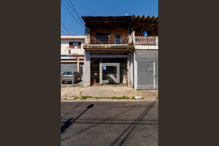 Casa à venda com 60m², 2 quartos e sem vaga Casa à venda com 60m², 2 quartos e sem vagaFachada