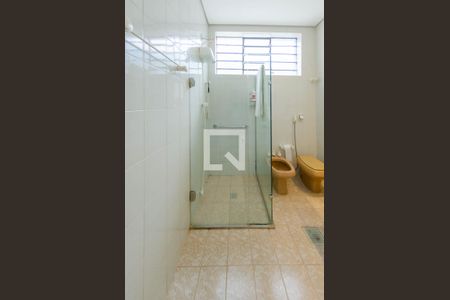 Casa à venda com 272m², 6 quartos e 3 vagasBanheiro suíte