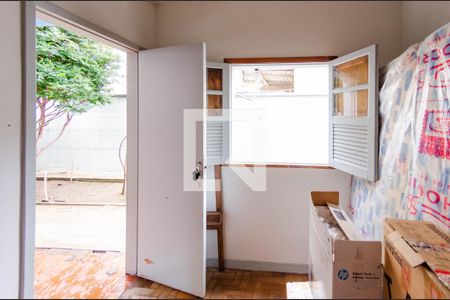 Casa à venda com 272m², 6 quartos e 3 vagasQuarto de serviço 2