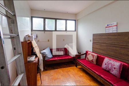 Casa à venda com 272m², 6 quartos e 3 vagasQuarto de serviço