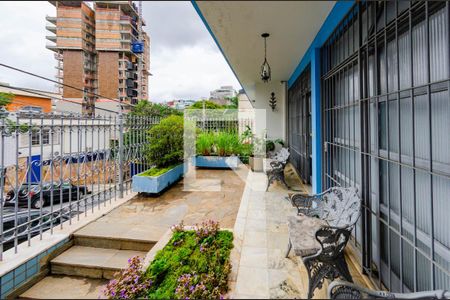 Casa à venda com 272m², 6 quartos e 3 vagasÁrea externa