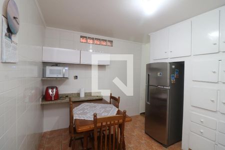 Casa à venda com 170m², 2 quartos e 2 vagasCozinha/Copa