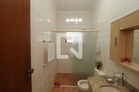 Casa à venda com 170m², 2 quartos e 2 vagasBanheiro