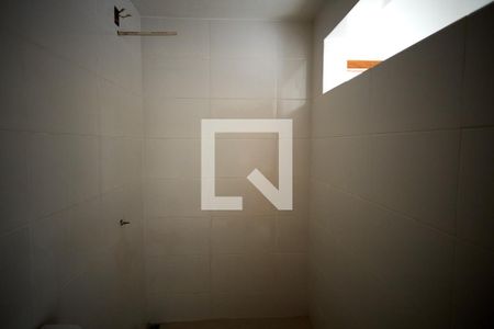 Casa à venda com 130m², 3 quartos e 8 vagas Casa à venda com 130m², 3 quartos e 8 vagasBanheiro