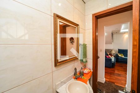 Casa de condomínio à venda com 170m², 3 quartos e 1 vagaLavabo