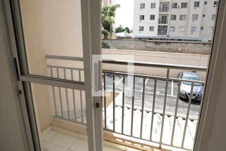 Varanda de apartamento para alugar com 2 quartos, 51m² em Setor Garavelo, Goiânia