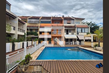 Casa de condomínio à venda com 150m², 3 quartos e 2 vagas Casa de condomínio à venda com 150m², 3 quartos e 2 vagasárea comum