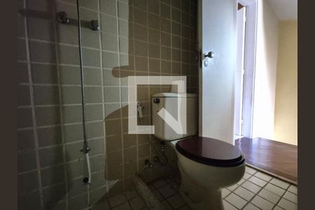 Casa de condomínio à venda com 150m², 3 quartos e 2 vagas Casa de condomínio à venda com 150m², 3 quartos e 2 vagasBanheiro sosial