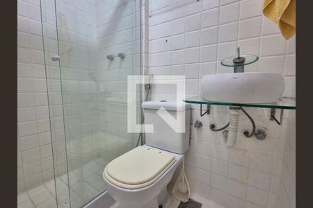 Casa de condomínio à venda com 150m², 3 quartos e 2 vagas Casa de condomínio à venda com 150m², 3 quartos e 2 vagasBanheiro 2