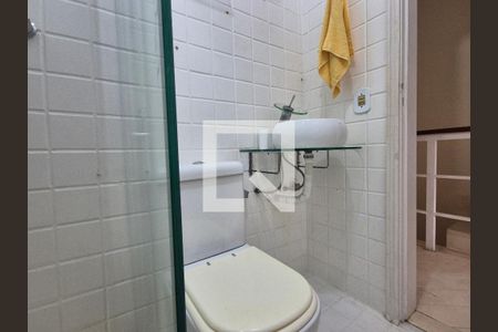 Casa de condomínio à venda com 150m², 3 quartos e 2 vagas Casa de condomínio à venda com 150m², 3 quartos e 2 vagasBanheiro 2