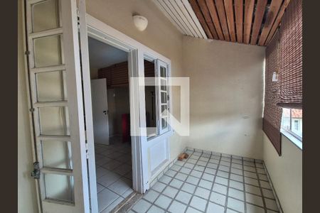 Casa de condomínio à venda com 150m², 3 quartos e 2 vagas Casa de condomínio à venda com 150m², 3 quartos e 2 vagasVaranda do quarto 2
