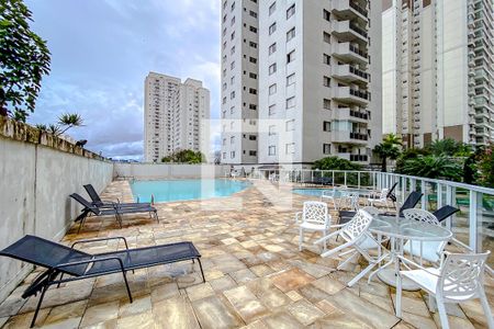 Apartamento à venda com 78m², 3 quartos e 1 vagaÁrea comum - Piscina