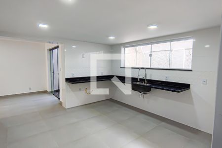 Casa à venda com 300m², 3 quartos e 4 vagas Casa à venda com 300m², 3 quartos e 4 vagasCozinha