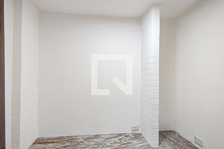 Casa à venda com 300m², 3 quartos e 4 vagas Casa à venda com 300m², 3 quartos e 4 vagasEscritório