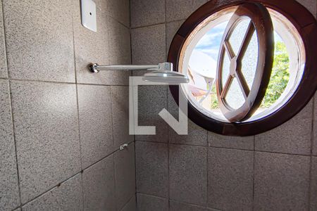 Casa à venda com 300m², 3 quartos e 4 vagas Casa à venda com 300m², 3 quartos e 4 vagasBanheiro de Serviço