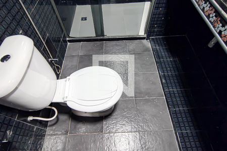 Casa à venda com 300m², 3 quartos e 4 vagas Casa à venda com 300m², 3 quartos e 4 vagasBanheiro da Suíte