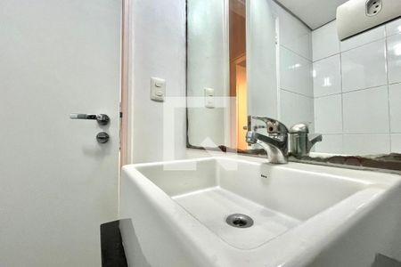 Apartamento para alugar com 83m², 4 quartos e 2 vagas Apartamento para alugar com 83m², 4 quartos e 2 vagasBanheiro da Suíte
