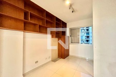 Apartamento para alugar com 83m², 4 quartos e 2 vagas Apartamento para alugar com 83m², 4 quartos e 2 vagasQuarto 3