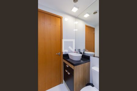 Apartamento à venda com 44m², 2 quartos e 1 vaga Apartamento à venda com 44m², 2 quartos e 1 vagaBanheiro