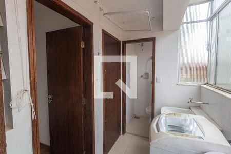 Apartamento à venda com 81m², 3 quartos e 1 vagaÁrea de Serviço