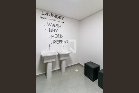 Studio à venda com 30m², 1 quarto e sem vaga Studio à venda com 30m², 1 quarto e sem vagaÁrea Comum - Lavanderia
