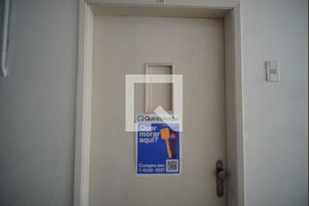 Apartamento à venda com 90m², 2 quartos e sem vagaAdesivo na Porta