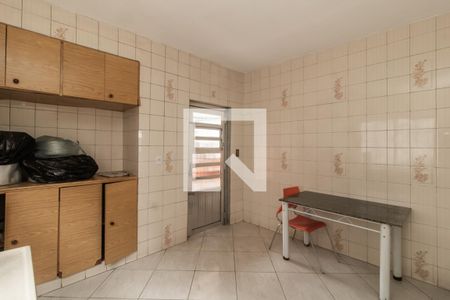 Casa à venda com 223m², 2 quartos e 2 vagasCozinha