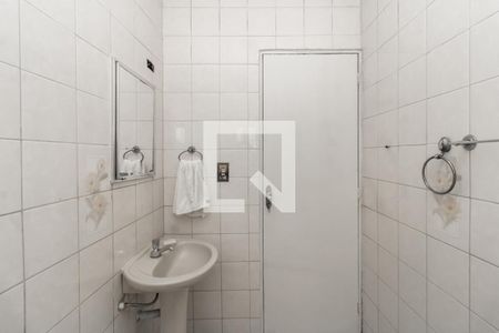 Casa à venda com 223m², 2 quartos e 2 vagasBanheiro