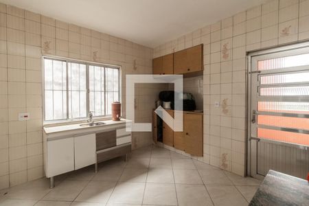 Casa à venda com 223m², 2 quartos e 2 vagasCozinha