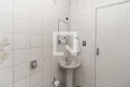 Casa à venda com 223m², 2 quartos e 2 vagasBanheiro