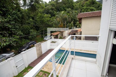 Casa de condomínio à venda com 500m², 4 quartos e 3 vagas Casa de condomínio à venda com 500m², 4 quartos e 3 vagasVaranda