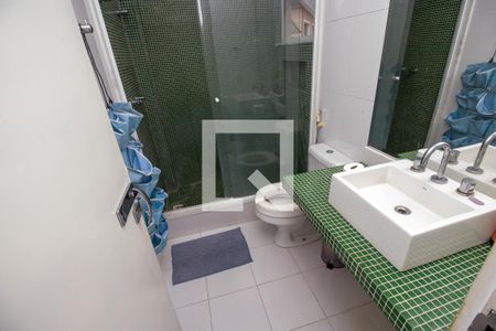 Casa de condomínio à venda com 500m², 4 quartos e 3 vagas Casa de condomínio à venda com 500m², 4 quartos e 3 vagasBanheiro quarto 3