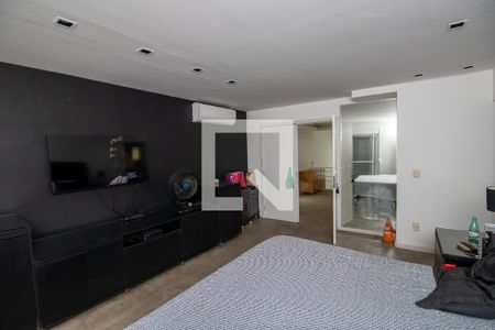 Casa de condomínio à venda com 500m², 4 quartos e 3 vagas Casa de condomínio à venda com 500m², 4 quartos e 3 vagasQuarto 2