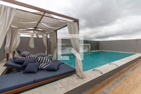 Apartamento à venda com 24m², 1 quarto e sem vaga Apartamento à venda com 24m², 1 quarto e sem vagaÁrea comum - Piscina